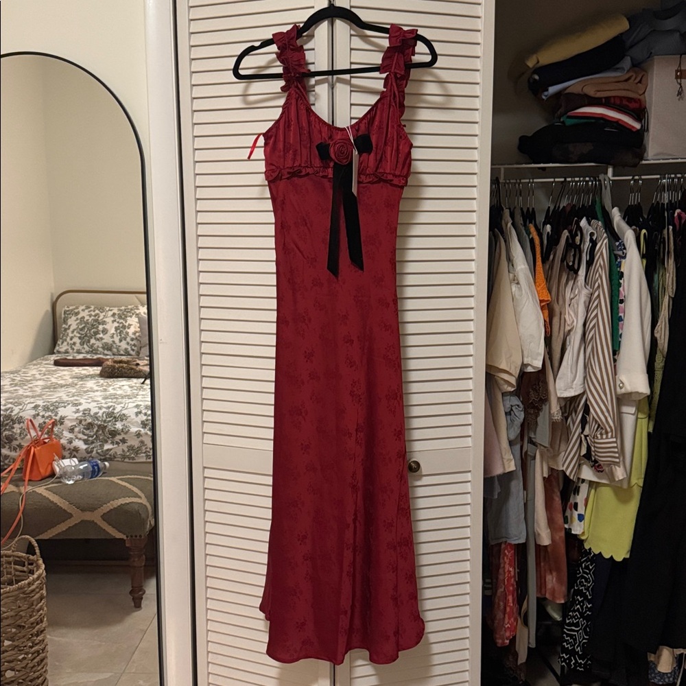 Elegant Red Midi Dress